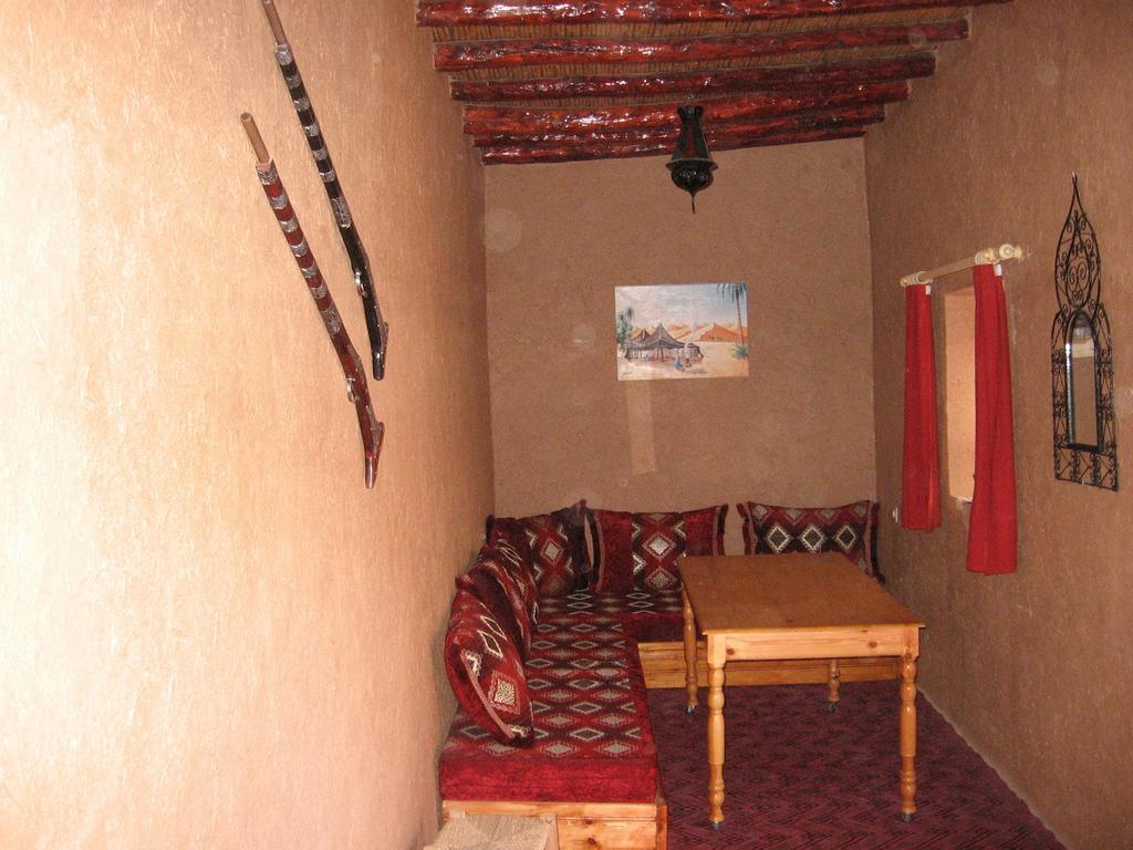 La Maison De L'Homme Bleu Tighmert Bagian luar foto
