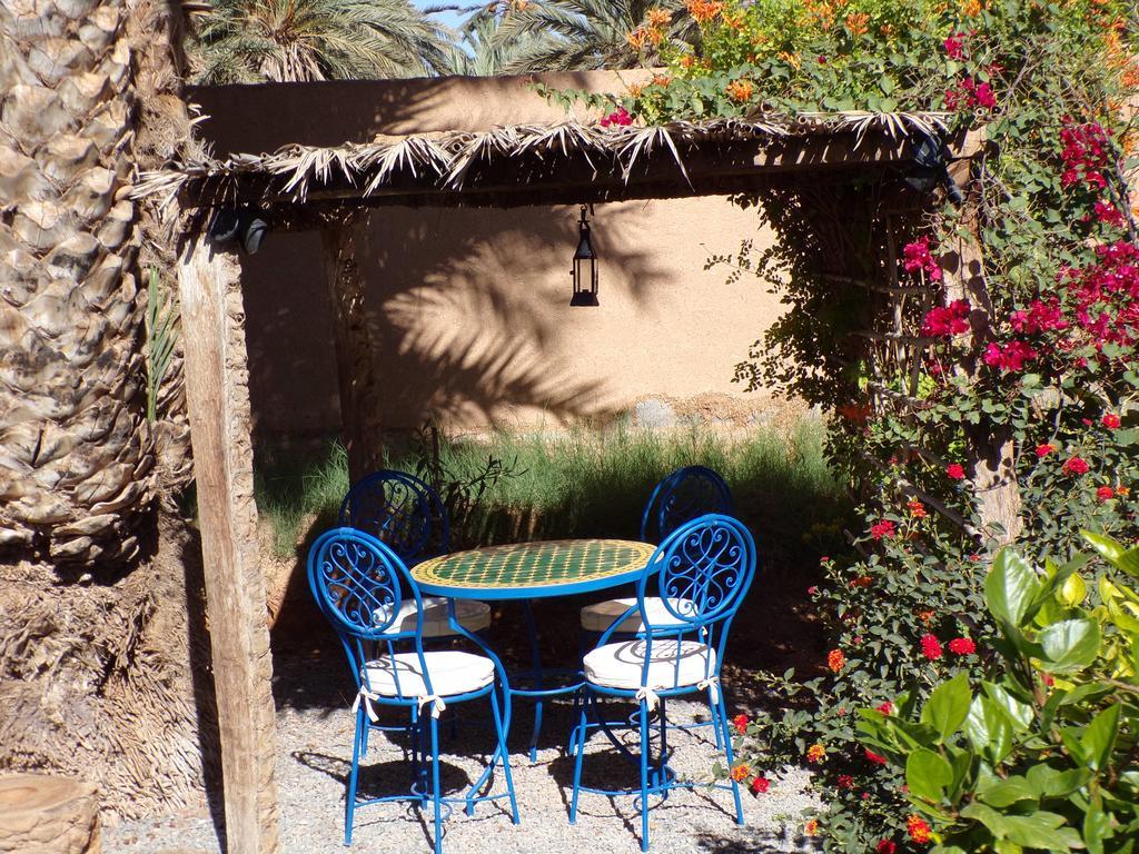 La Maison De L'Homme Bleu Tighmert Bagian luar foto